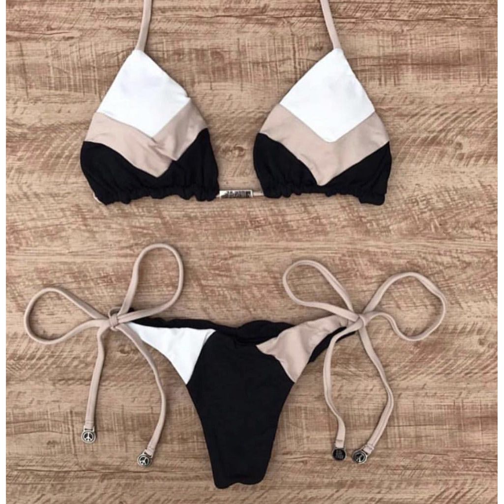 Buy Online Premimum Quality, Trendy and Highly Comfortable Floral print bikini - FEYONAS