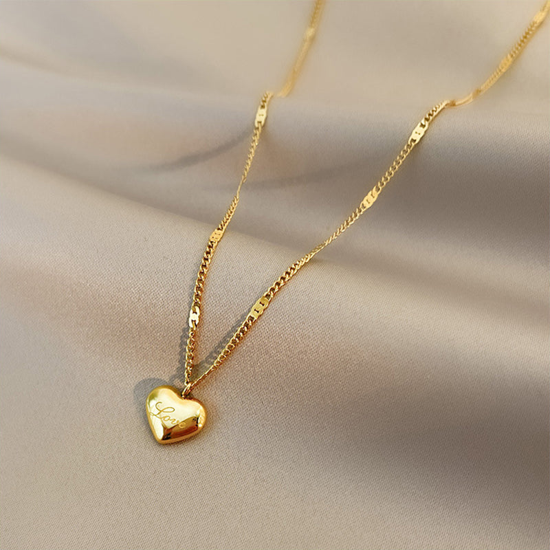 Buy Online Premimum Quality, Trendy and Highly Comfortable Light Luxury Necklace Peach Heart Jewelry - FEYONAS